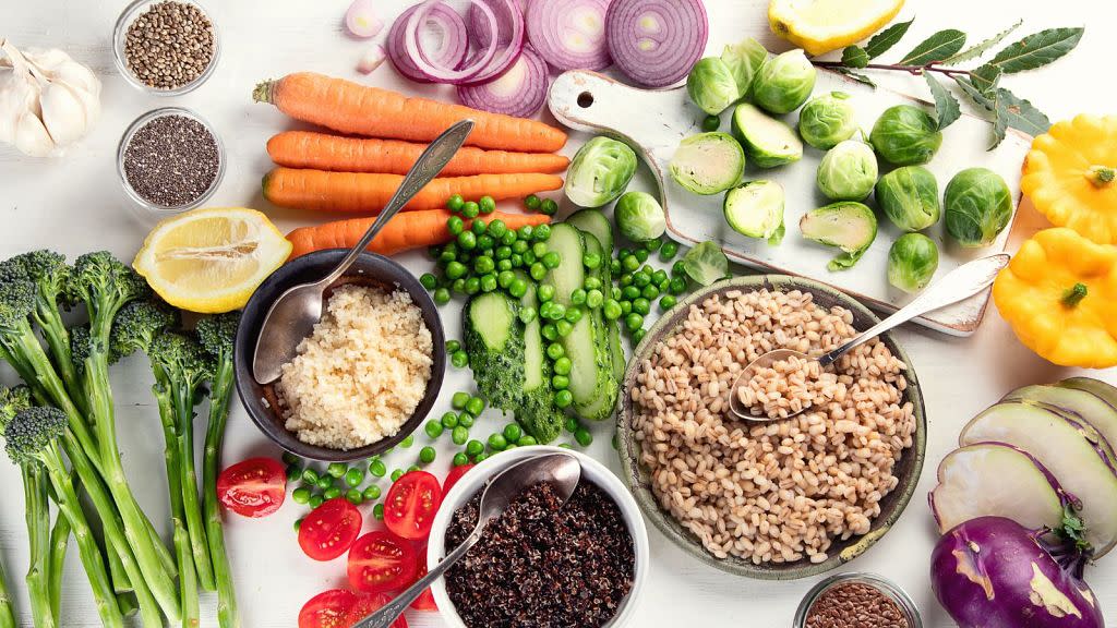 Dietas vegetarianas y veganas: beneficios y riesgos para la salud
