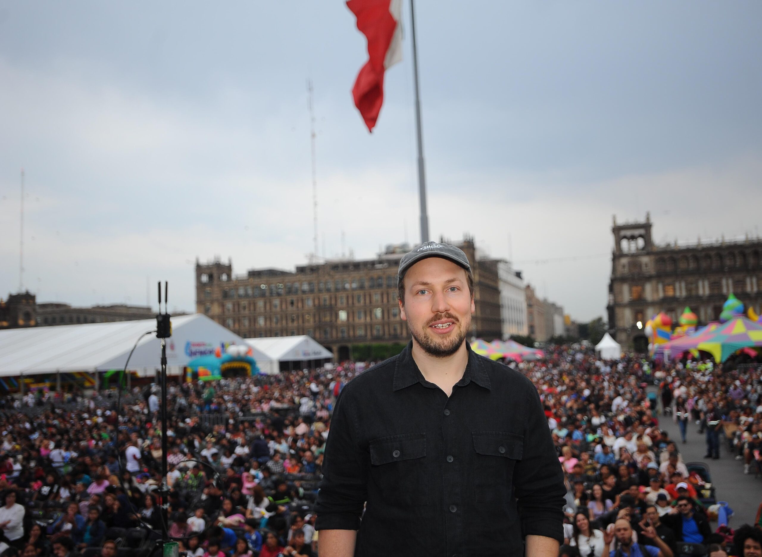 Oscar en mano, corazón abierto: Zilbalodis agradece al público mexicano por el cariño a «Flow»
