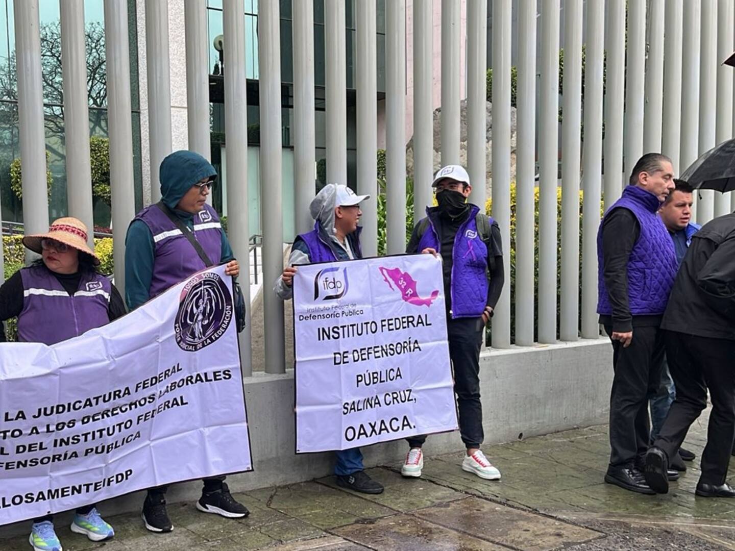 ¡Ni siquiera hay engrapadoras! Colapsa la Defensoría Pública en CDMX por condiciones indignas