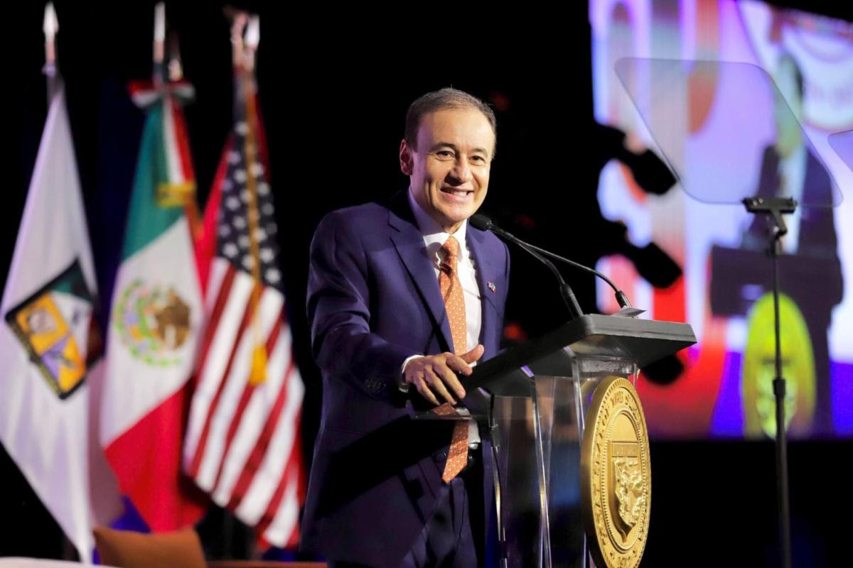 66 años de éxito y colaboración: Durazo y Hobbs fortalecen la Megarregión Sonora-Arizona