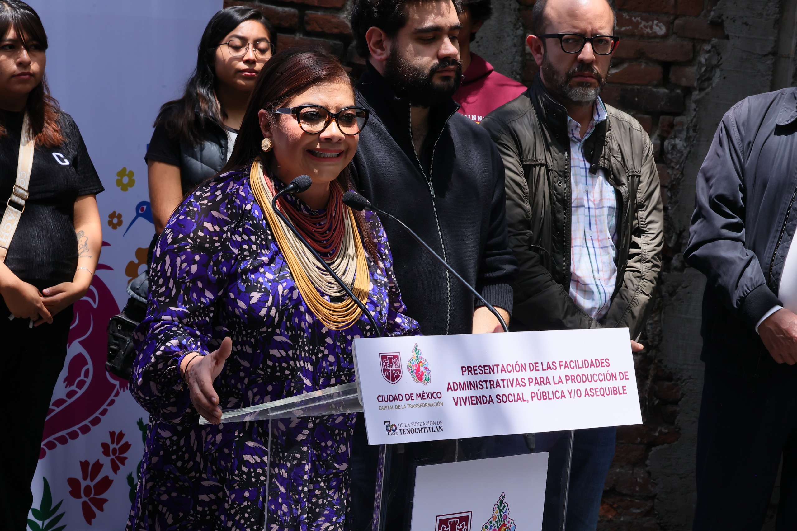 Clara Brugada declara guerra a la burocracia y facilita acceso a vivienda en zonas céntricas