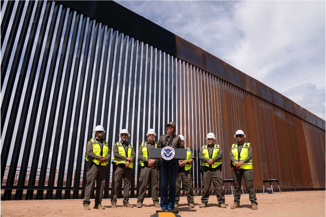 El muro entre México y EU ahora será… ¡negro!