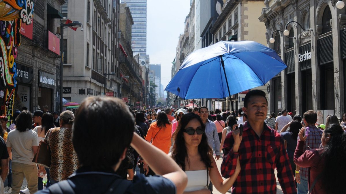 Intensas lluvias, calor extremo y un posible ciclón marcarán el cierre de agosto en México