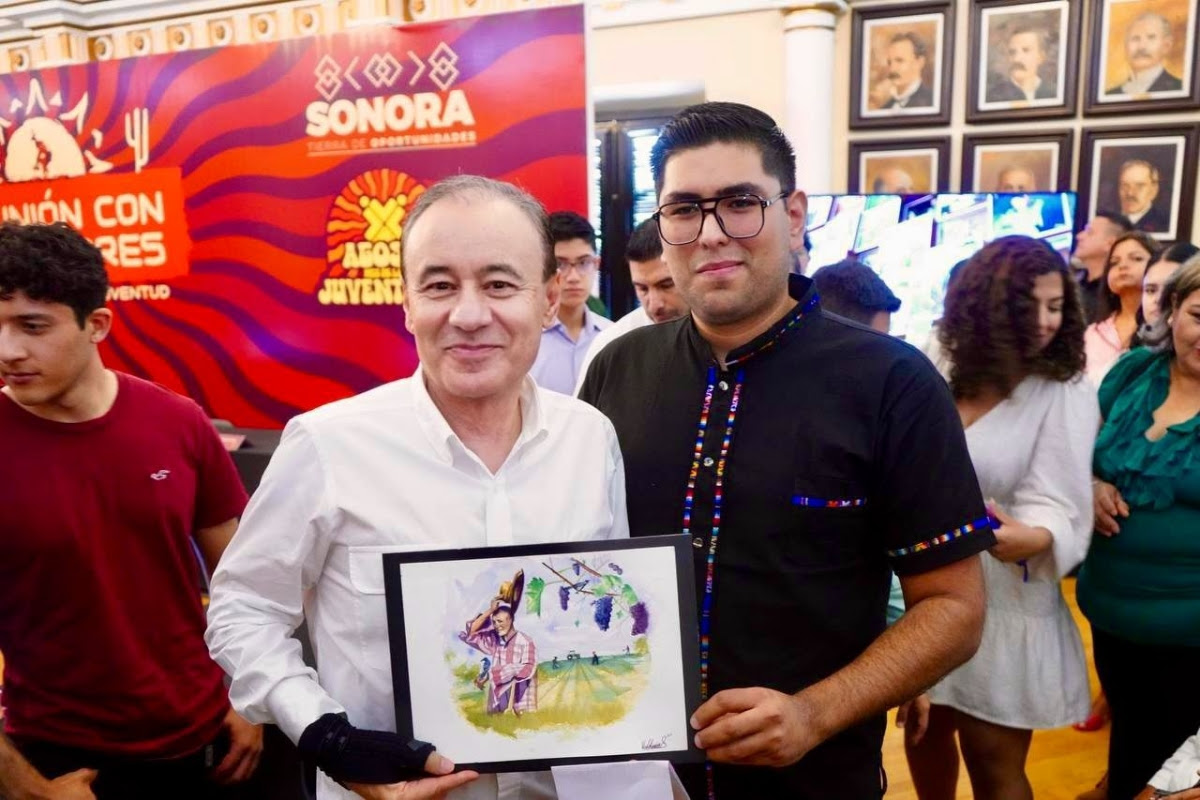 48 líderes emergentes reciben el impulso del gobernador Durazo en el Mes de la Juventud
