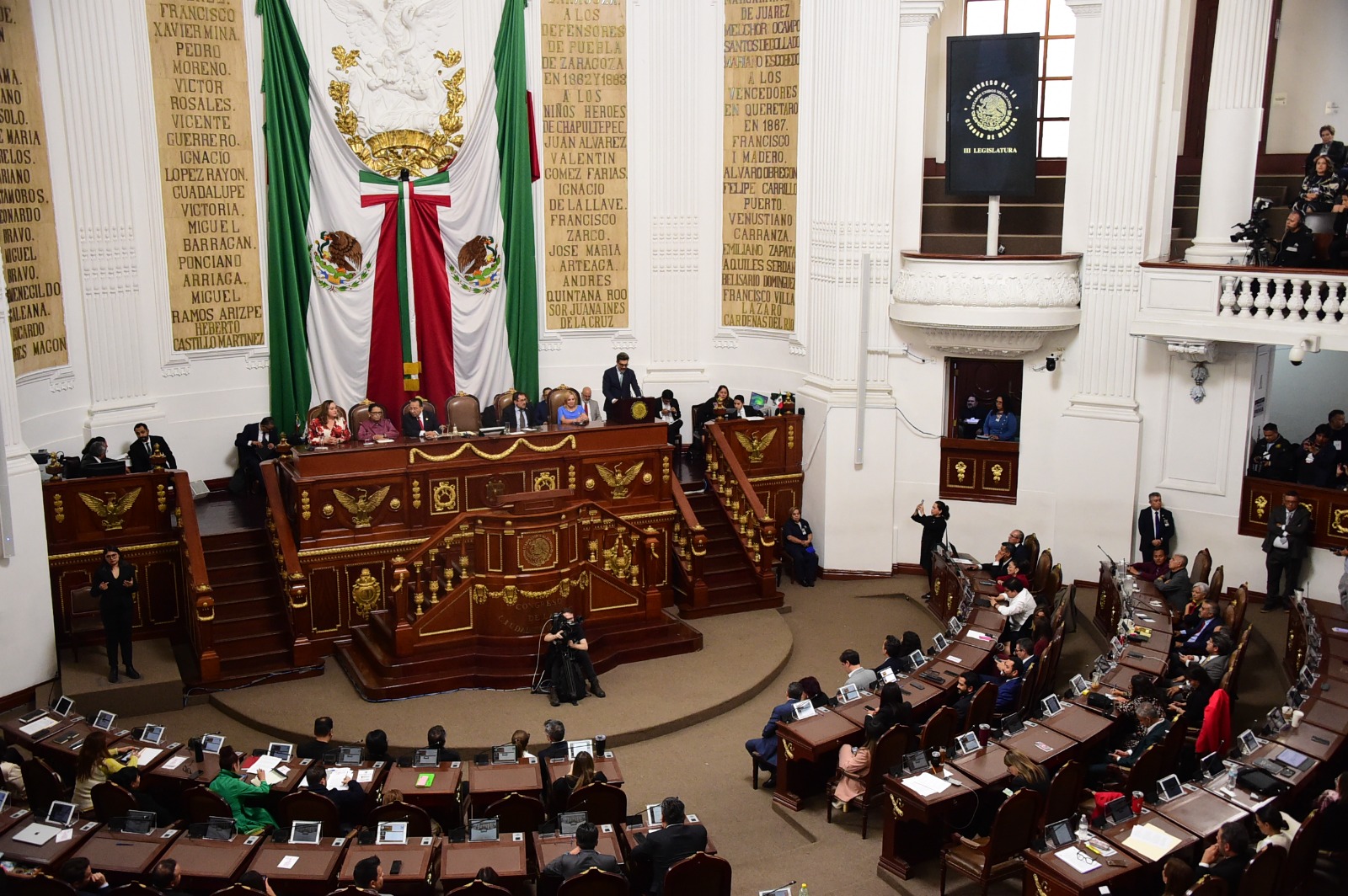 Ciudad de México estrena a 137 jueces y magistrados electos por la ciudadanía